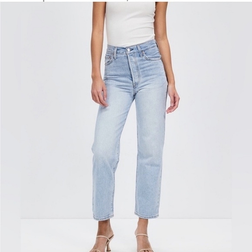 LEVI'S Infamous Ribcage Straight '22 Edition Light Blue Wash Jeans - Picture 6 of 13